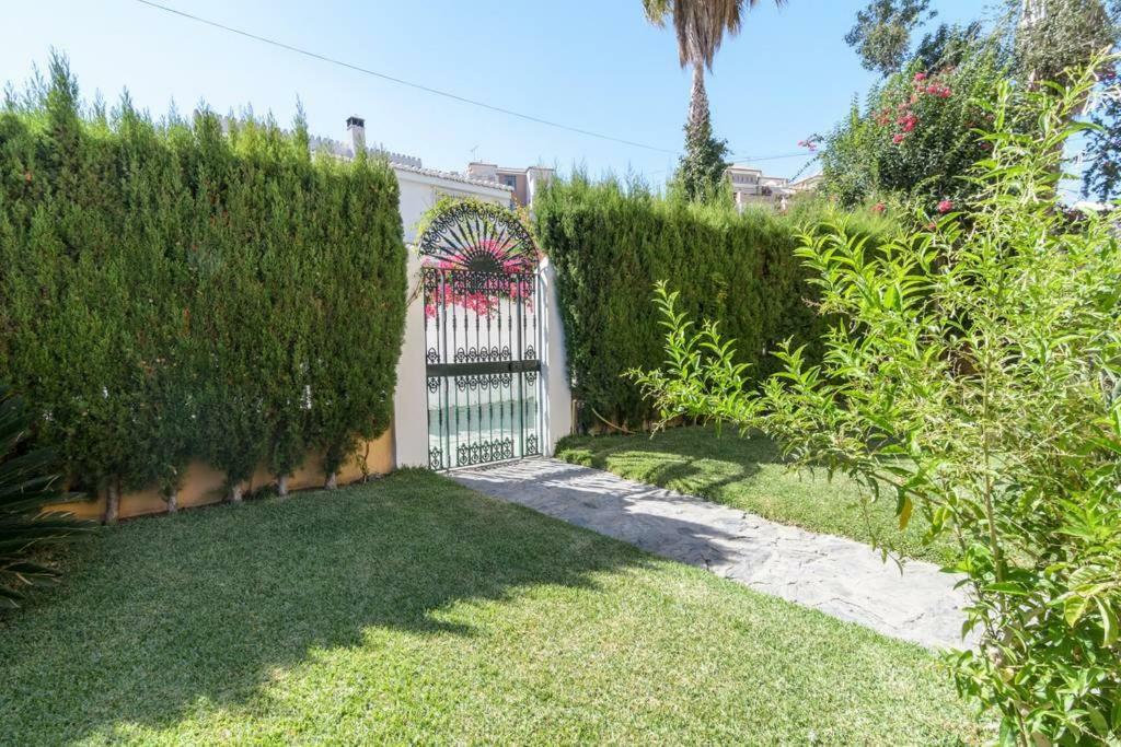 Habitaciones En Casa Centrica Con Piscina 阿尔姆尼卡 外观 照片