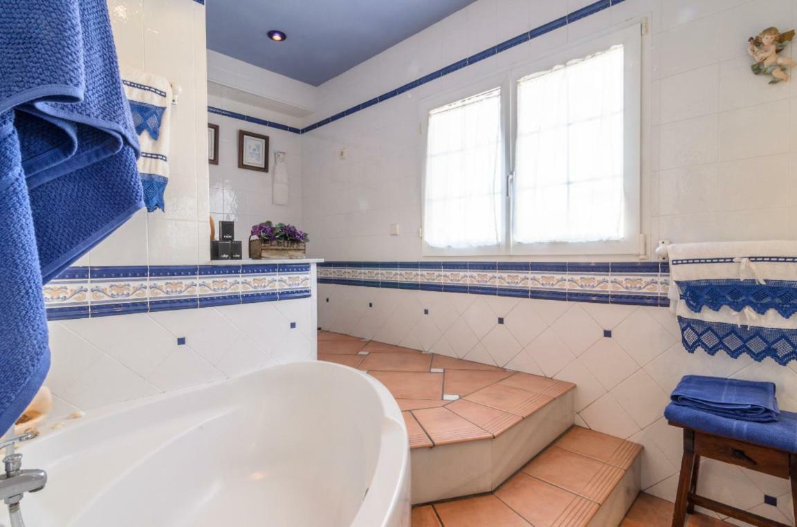 Habitaciones En Casa Centrica Con Piscina 阿尔姆尼卡 外观 照片