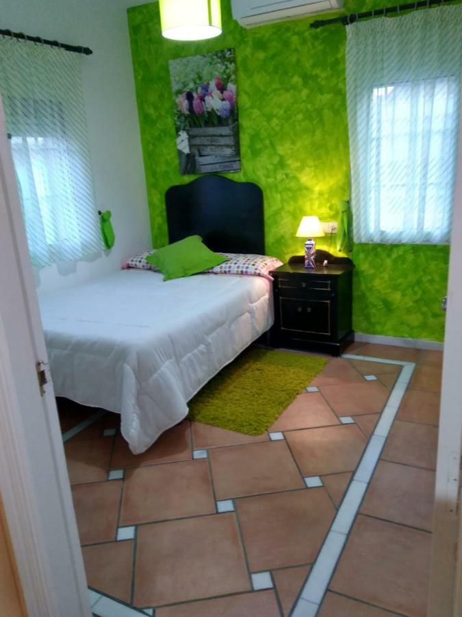 Habitaciones En Casa Centrica Con Piscina 阿尔姆尼卡 外观 照片